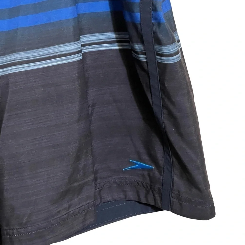 Men's NWT Speedo surf blue  Swim Shorts with Mesh Lining - size L